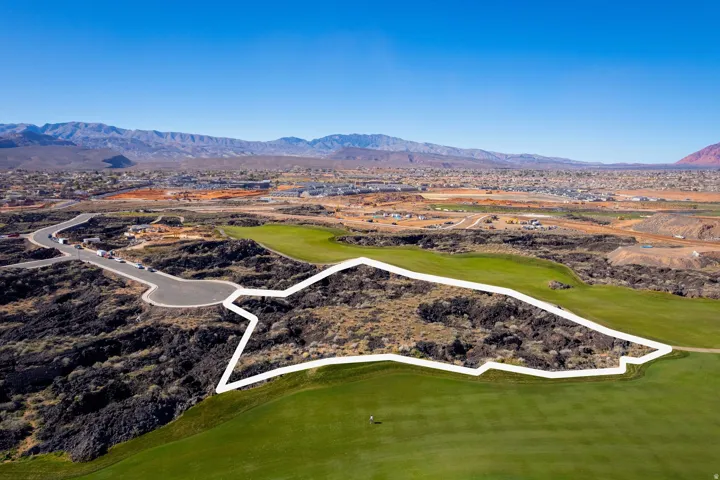2452 South Village Dr, Santa Clara, Utah 84765