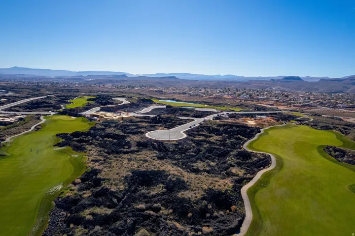 2452 South Village Dr, Santa Clara, Utah 84765