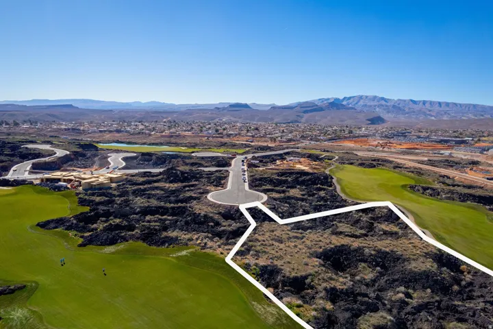 2452 South Village Dr, Santa Clara, Utah 84765