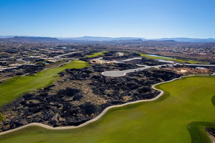 2452 South Village Dr, Santa Clara, Utah 84765