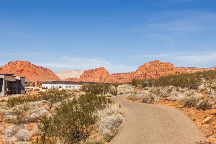 1550 E Black Desert Dr #83128, Ivins, Utah 84738