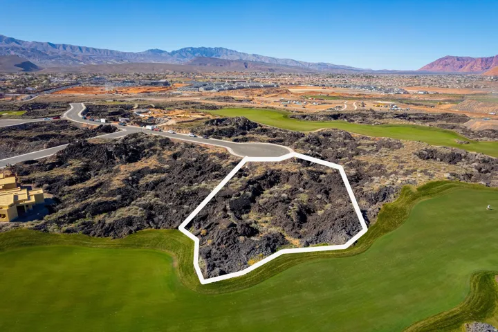 2447 South Village Dr, Santa Clara, Utah 84765