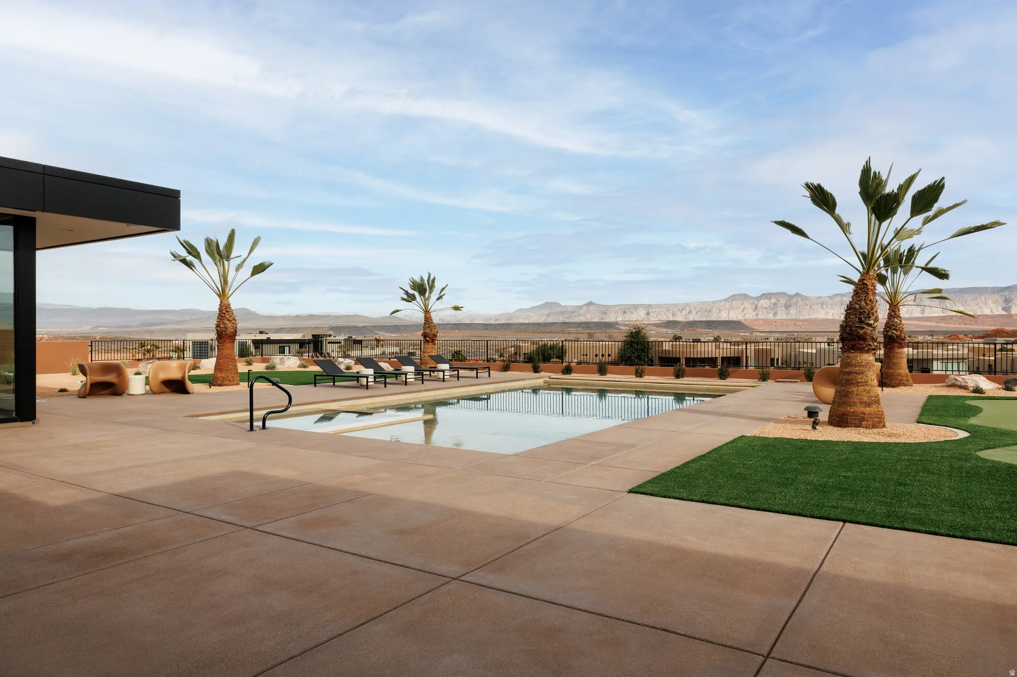 22'x40' Pool and Spa with Sweeping Views