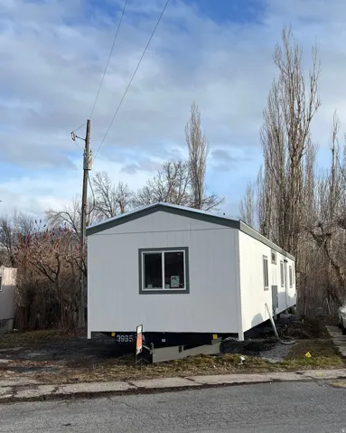 View of side of home