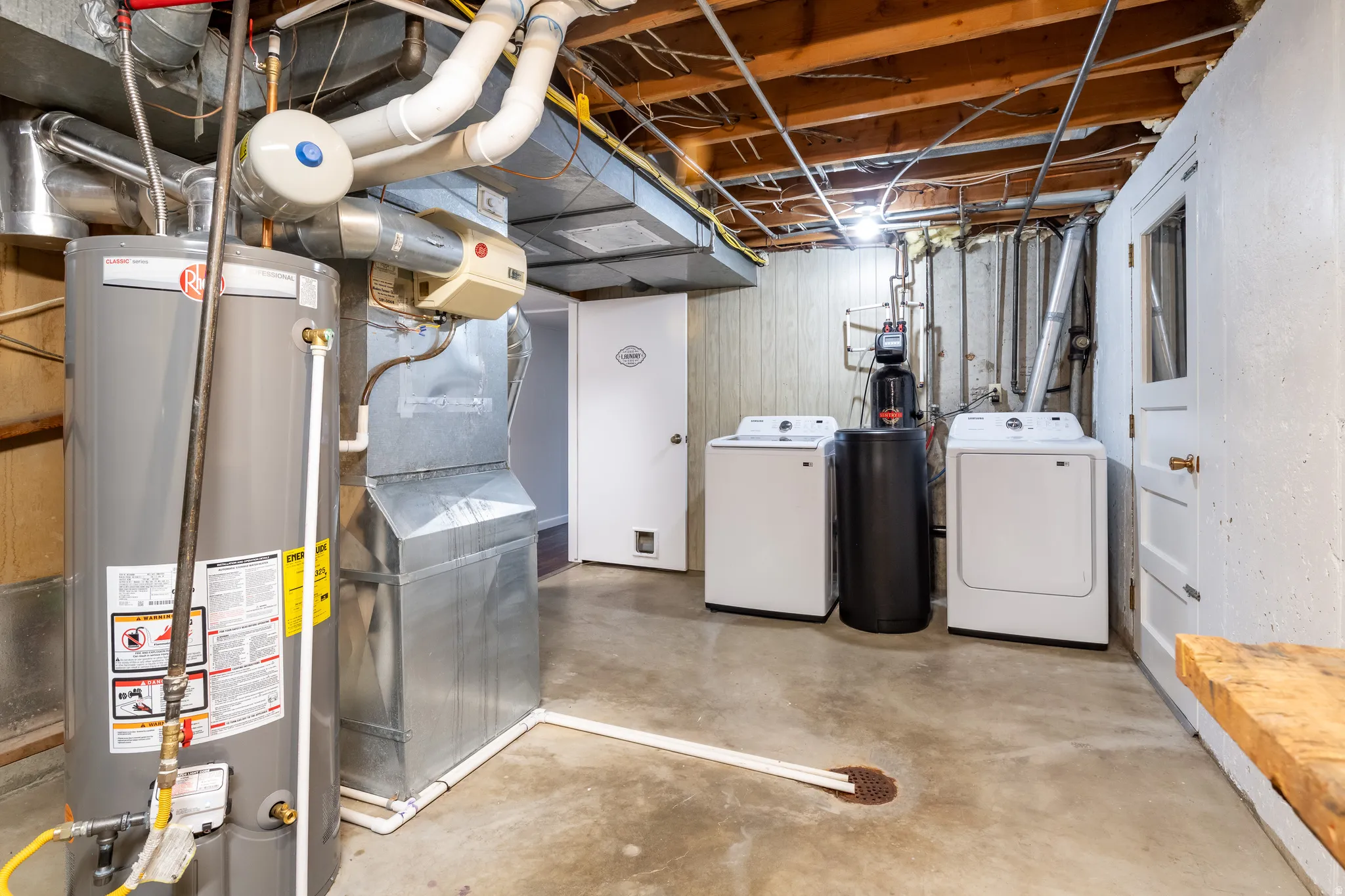 Washer and Dryer Included