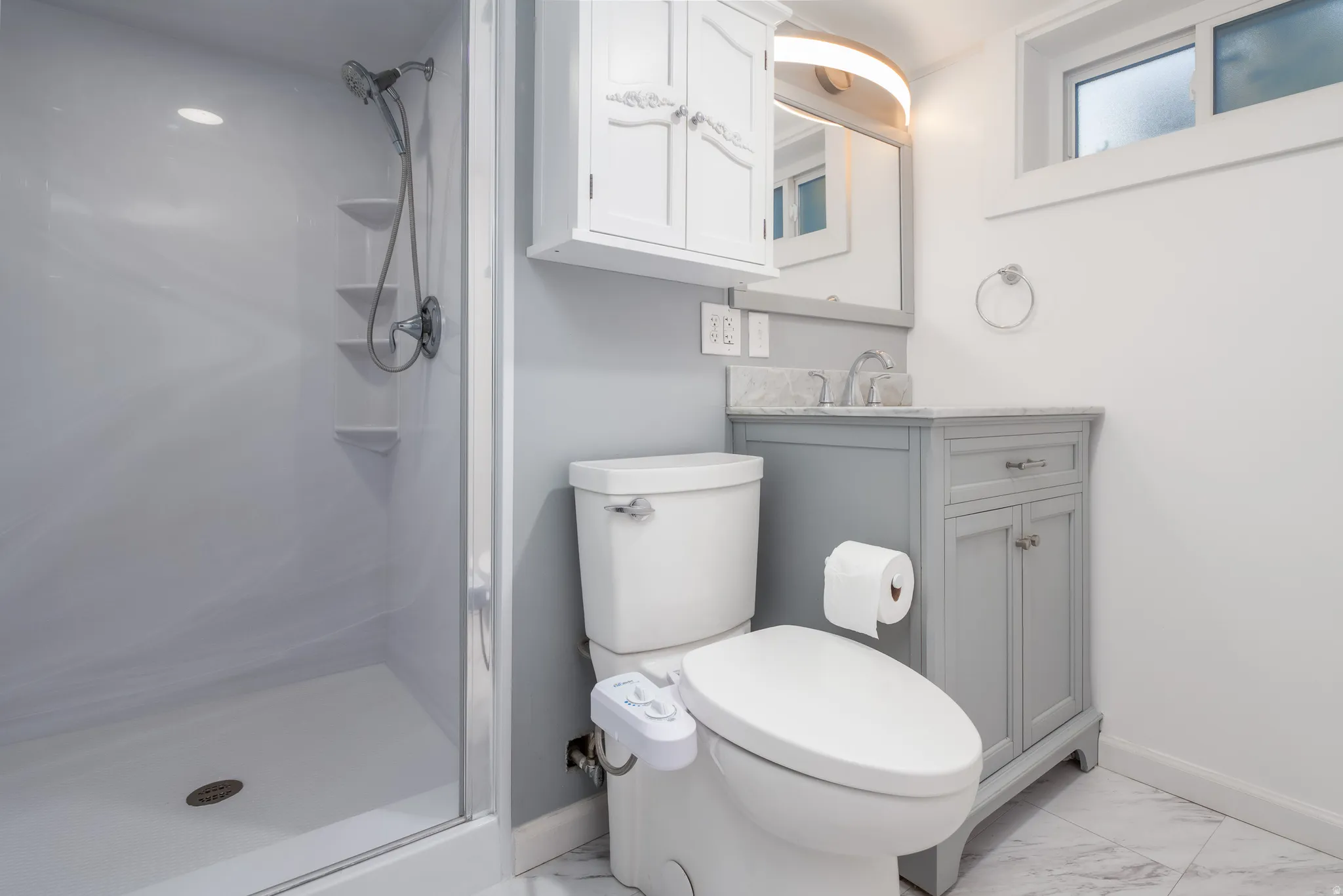 Lifetime warranty on updated showers in both bathrooms