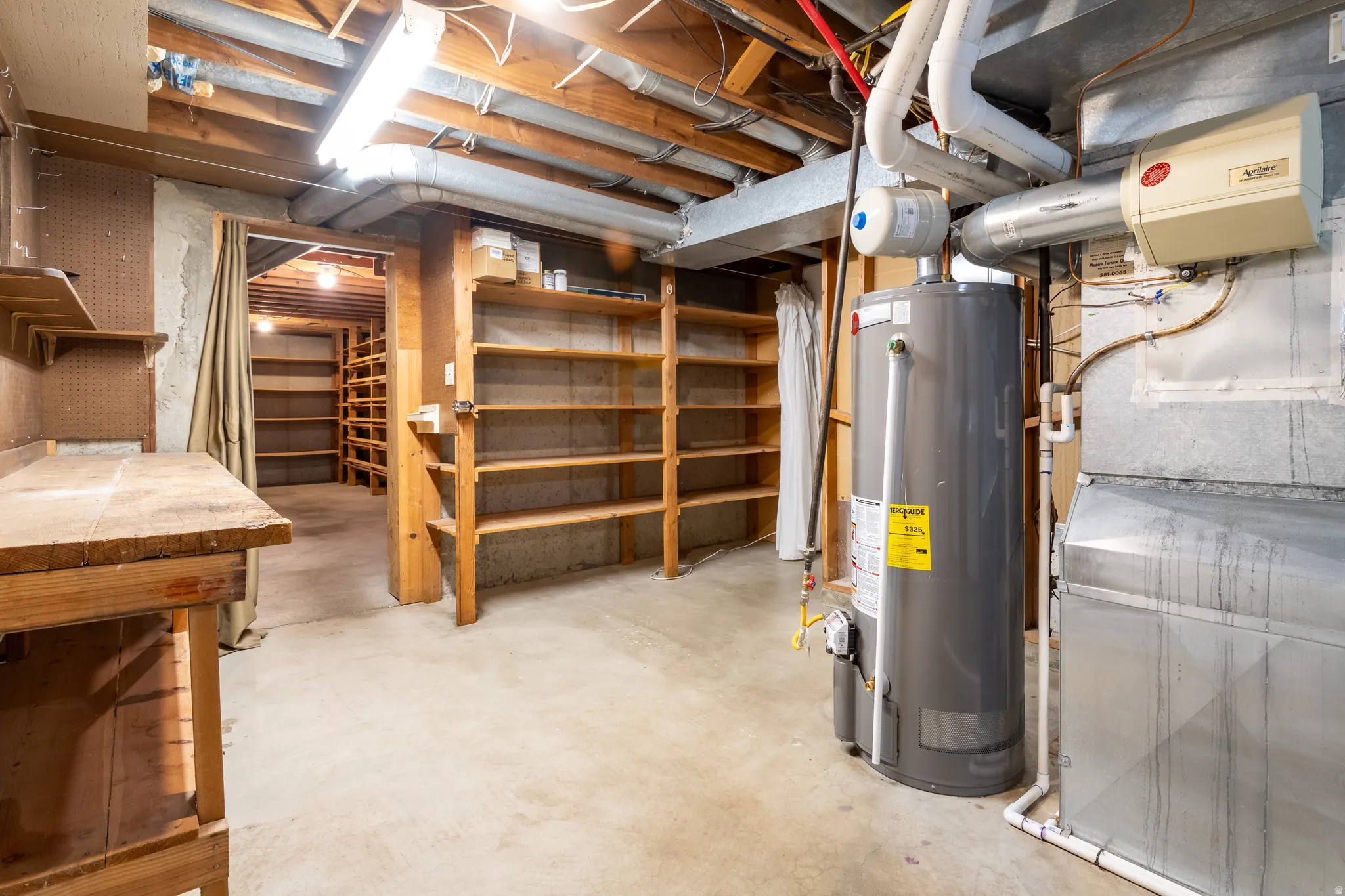 Utility room with workshop and lots of storage