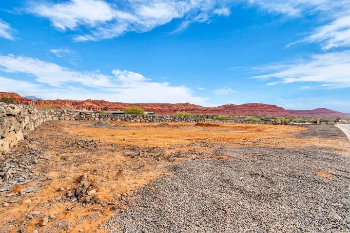 119 S Duskborn Way, Ivins, Utah 84738