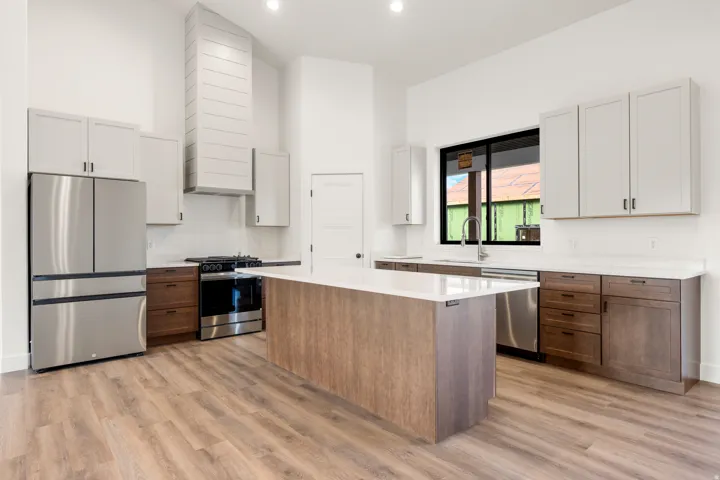 32 N 2nd St, Paris, Idaho 83261
