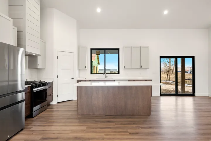 32 N 2nd St, Paris, Idaho 83261