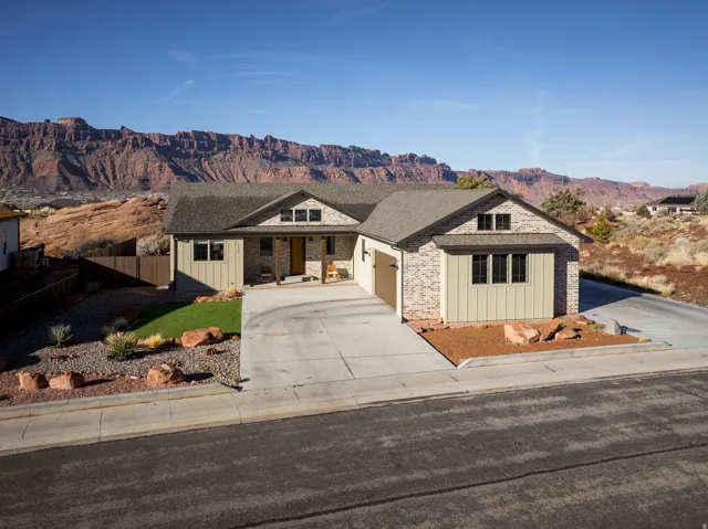 2182 Salida Del Sol, Moab, Utah 84532