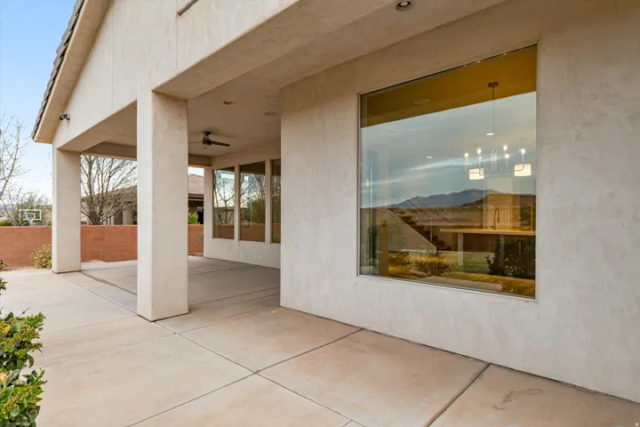 View of patio / terrace featuring ceiling fan