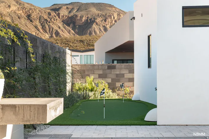View of mountain backdrop from the putting green