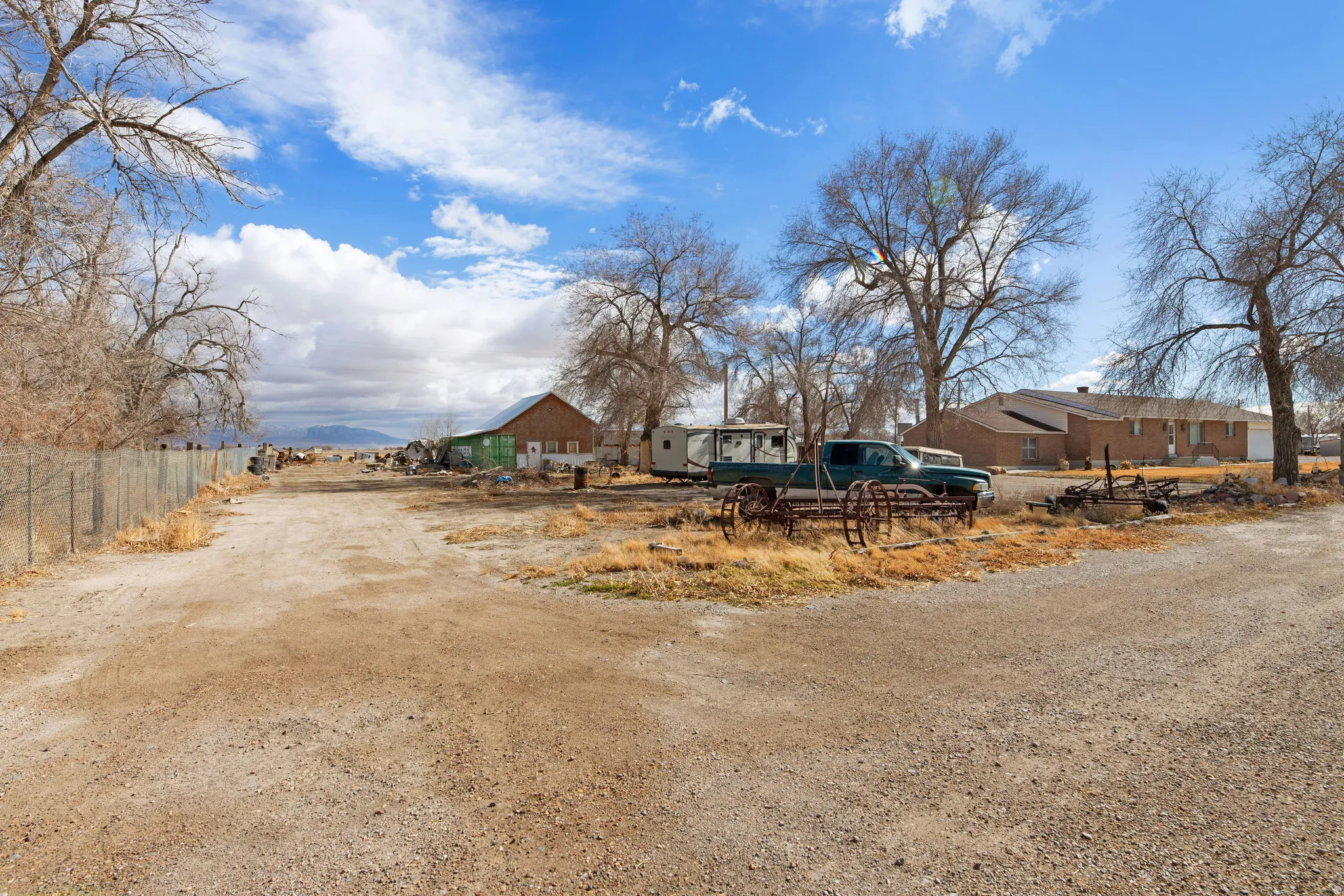 View of dirt / gravel road