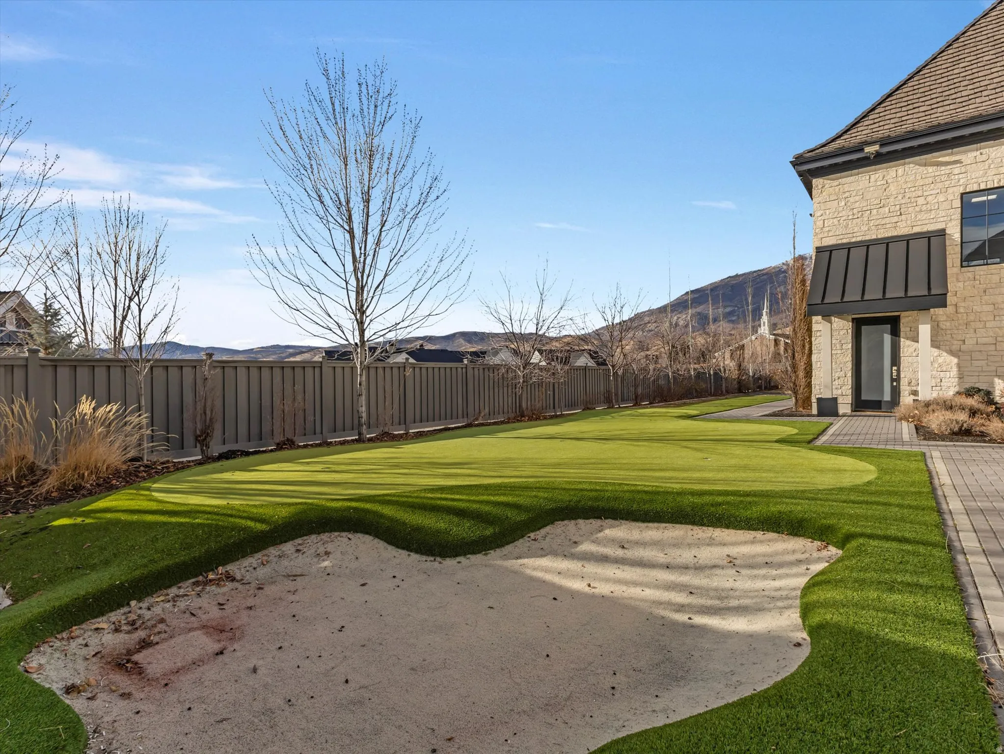 Putting and Chipping green