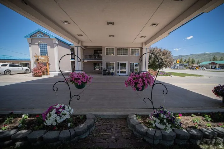 Covered porch with a mountain view