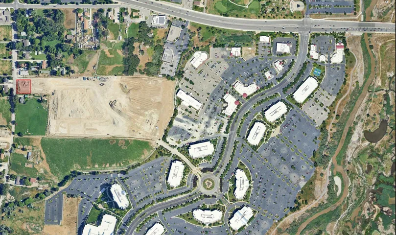 Aerial map of property and surrounding area