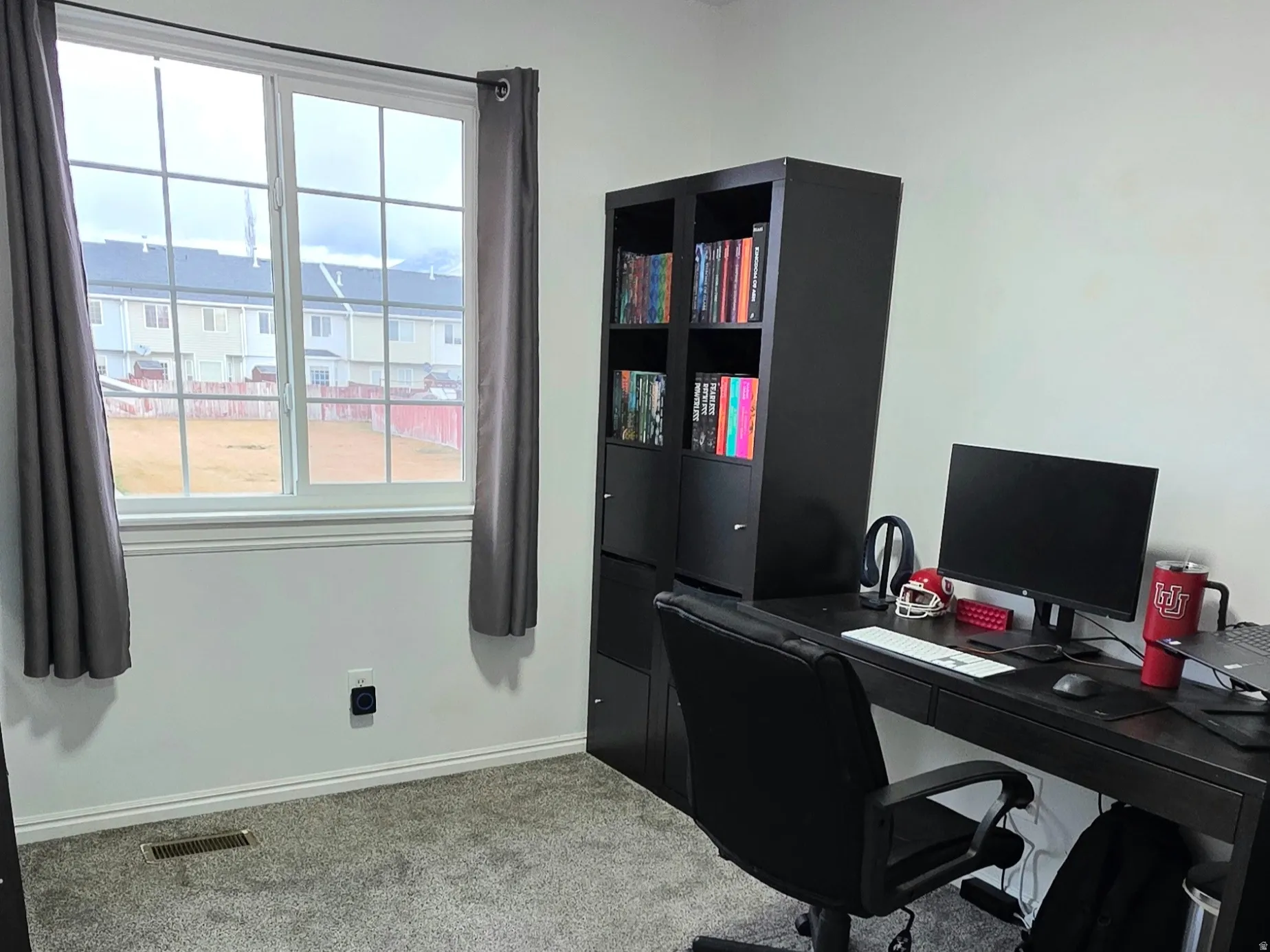 3rd bedroom or Office space with carpet floors