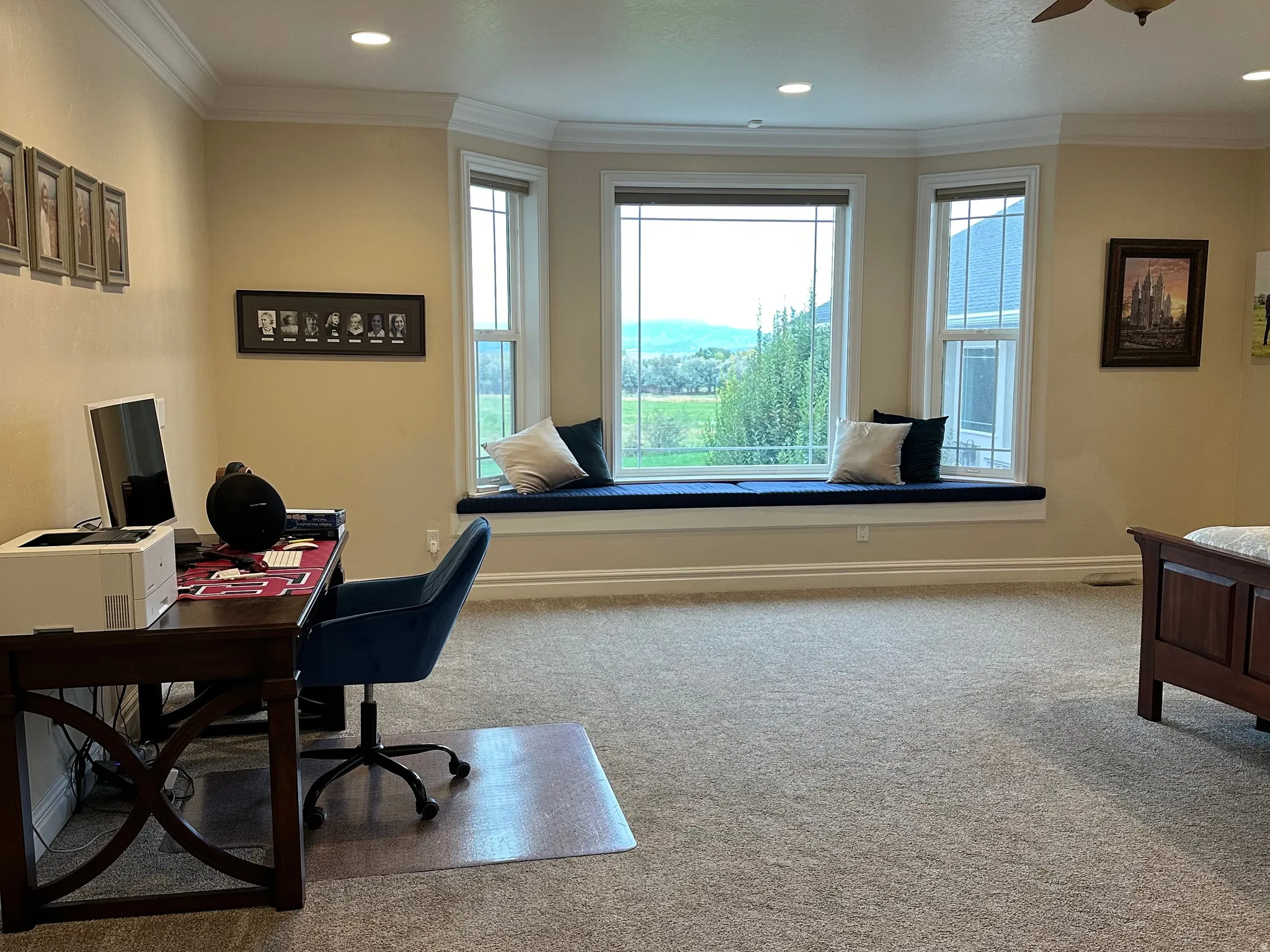 Office featuring light carpet, ceiling fan, ornamental molding, and recessed lighting