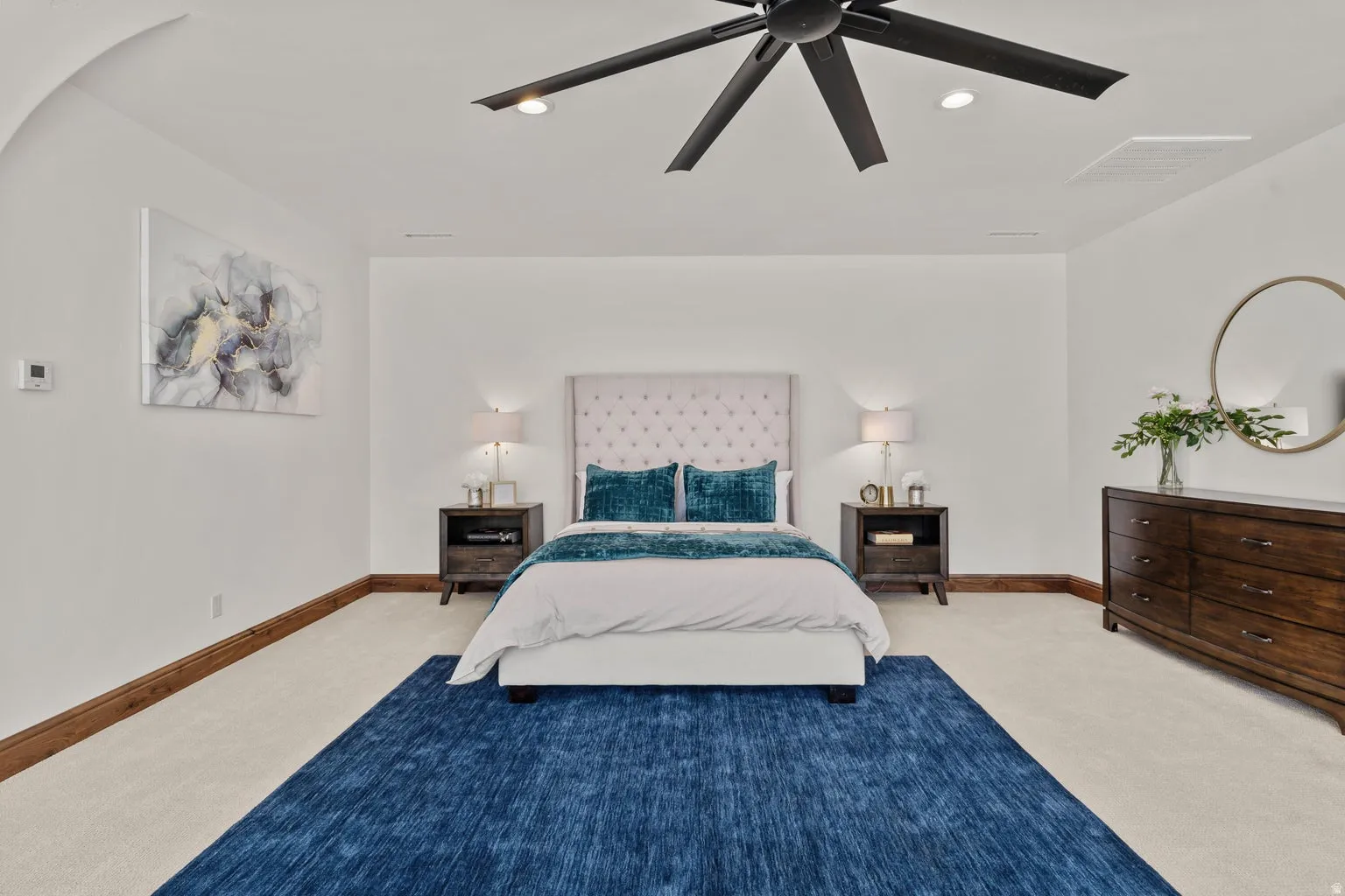 Primary Owner Suite with carpet flooring, a ceiling fan, and recessed lighting