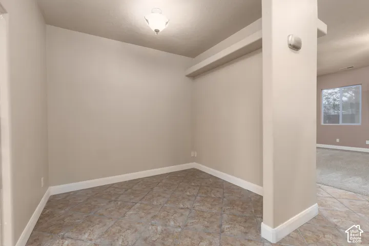 Office/Entry