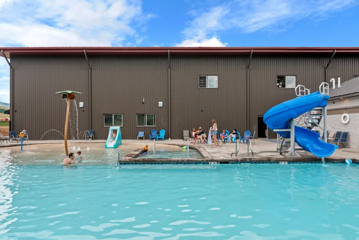 140 W 150 S #f21, Garden City, Utah 84028