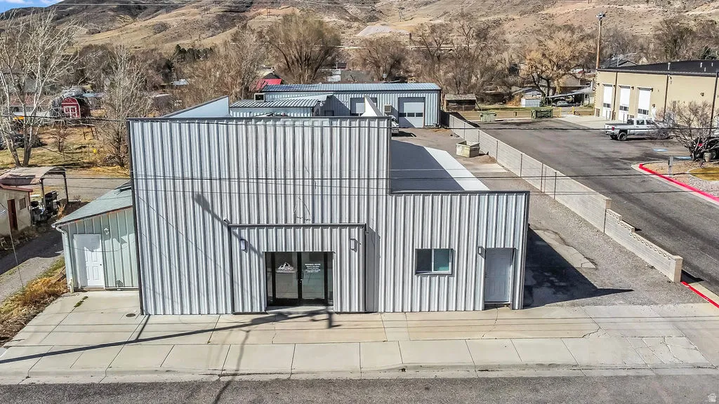 View of building exterior featuring a mountain view