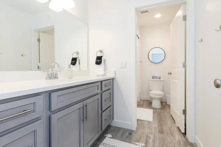 573 N Richland Valley St, Garden City, Utah 84028