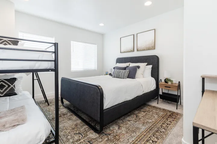 573 N Richland Valley St, Garden City, Utah 84028