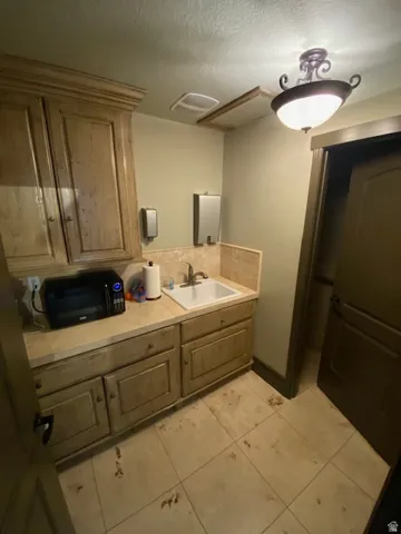 6412 S 900 E #101, Murray, Utah 84121