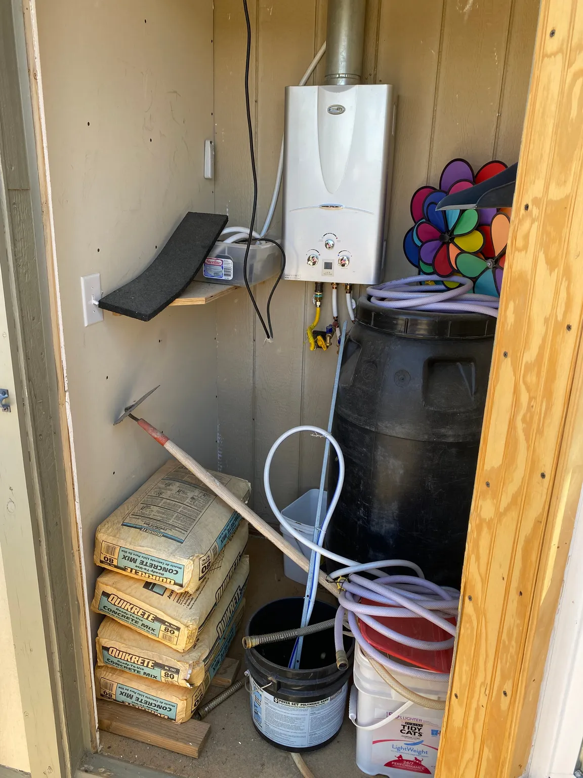 Utilities featuring water heater