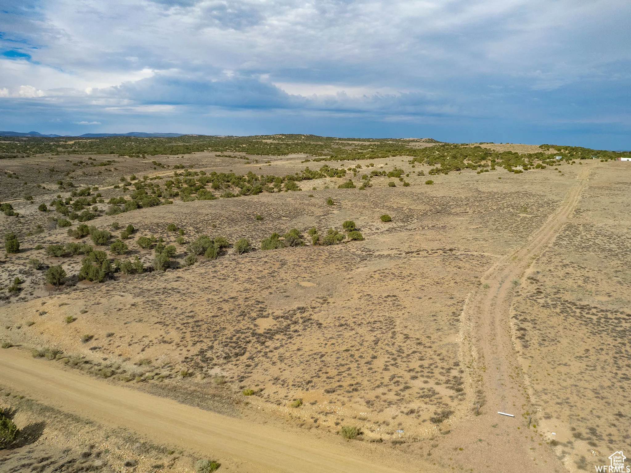 Overview of rural landscape featuring a desert landscape