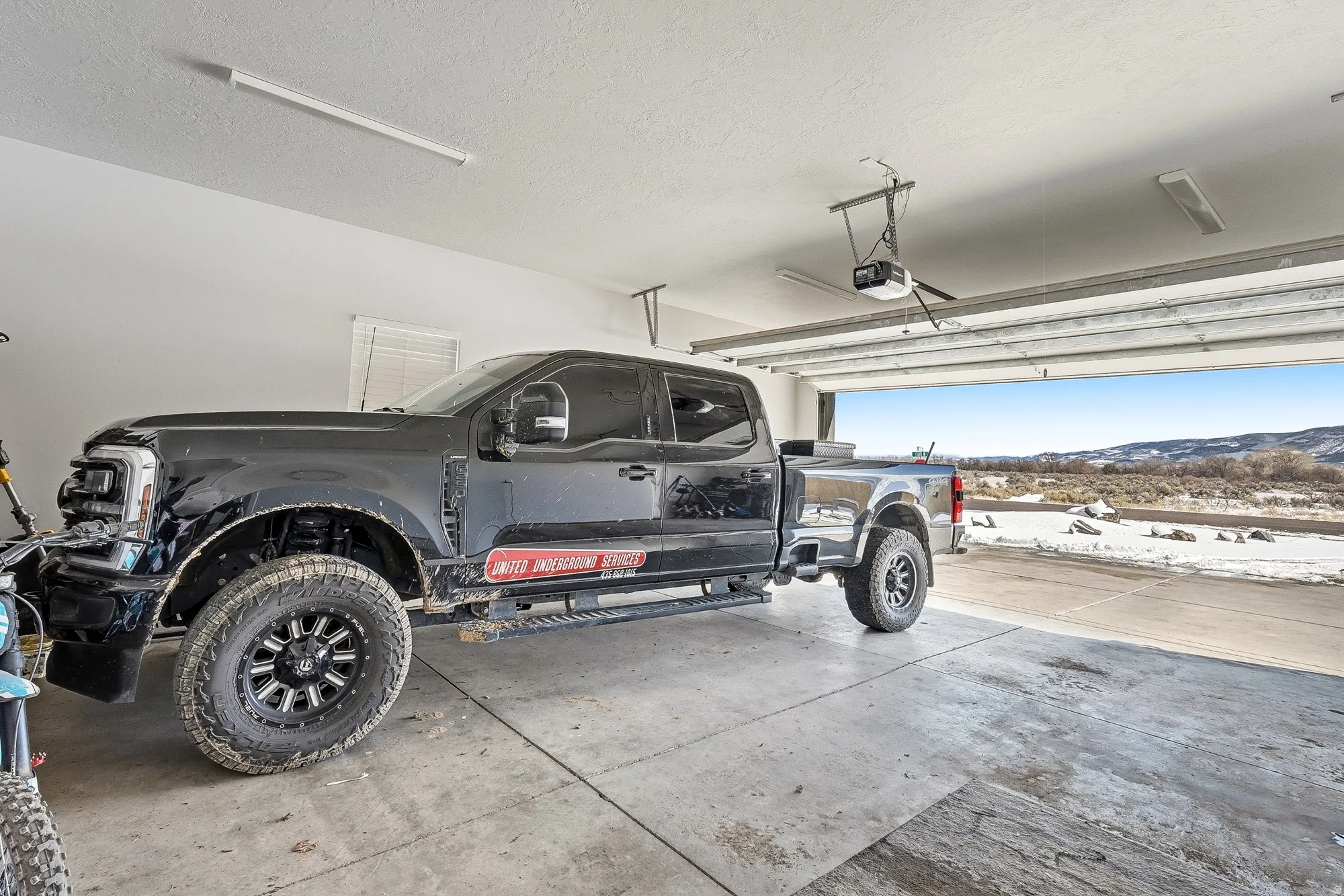 Garage with a mountain view