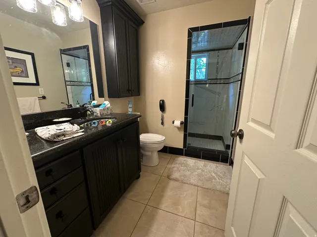 Main bathroom