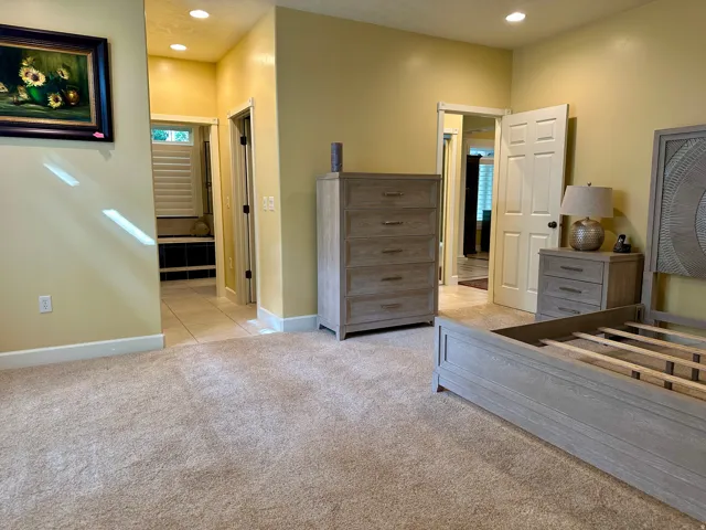Primary bdrm