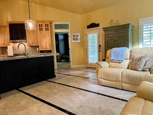 Open family room / kitchen