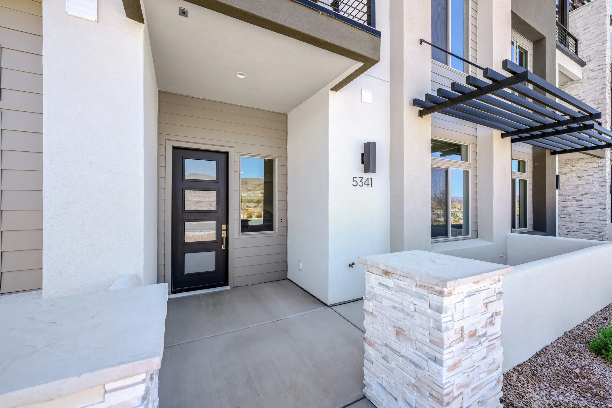 *Photo of a similar unit