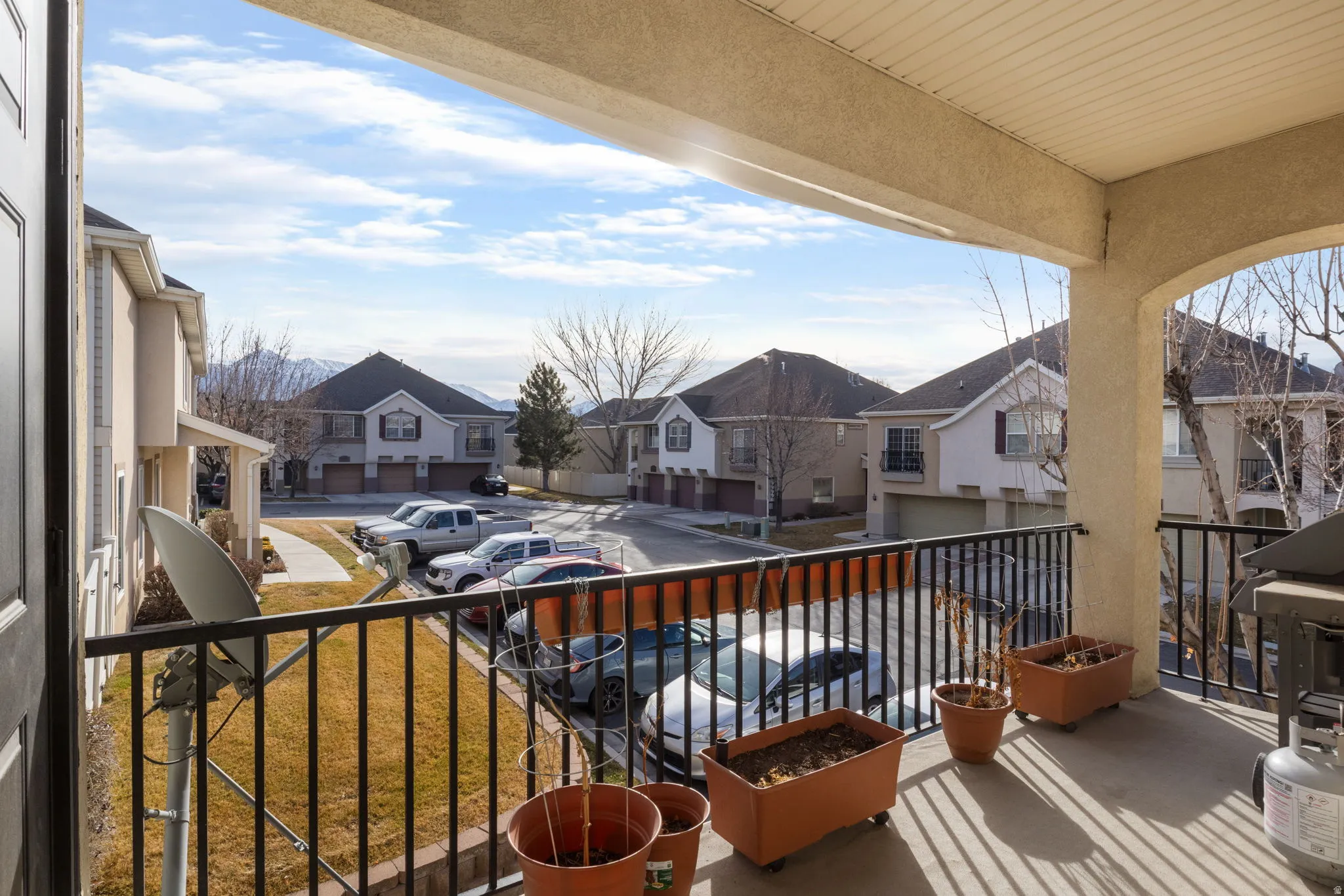 Balcony featuring a residential view