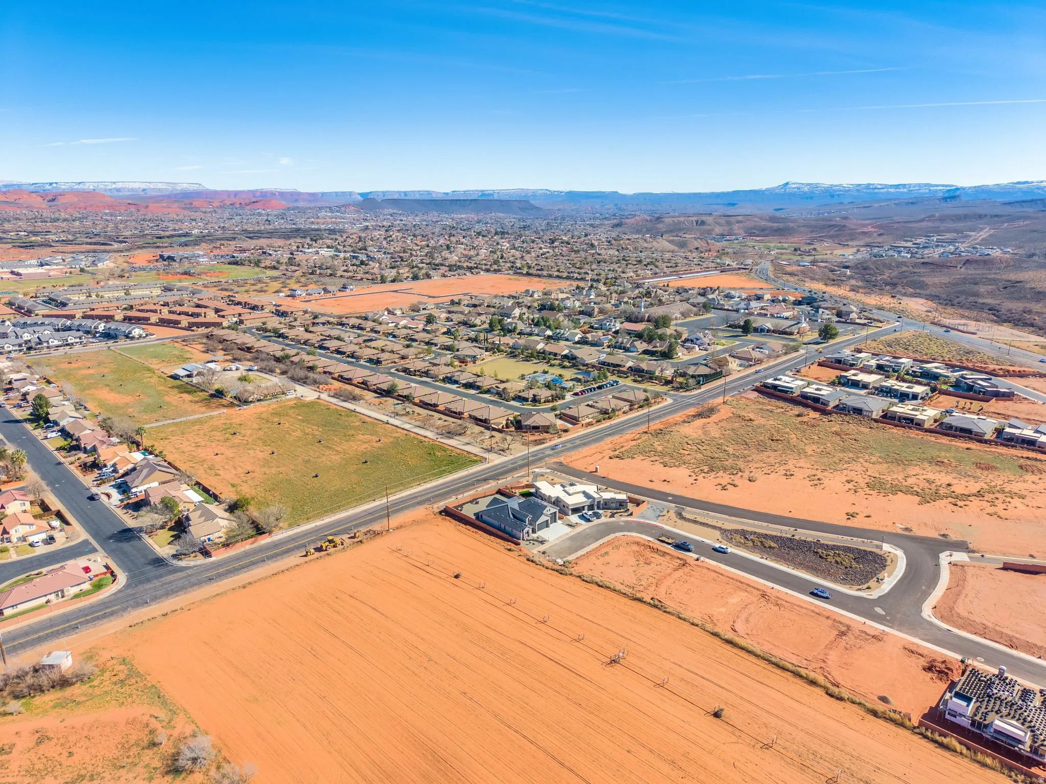 View of property location with a mountainous background