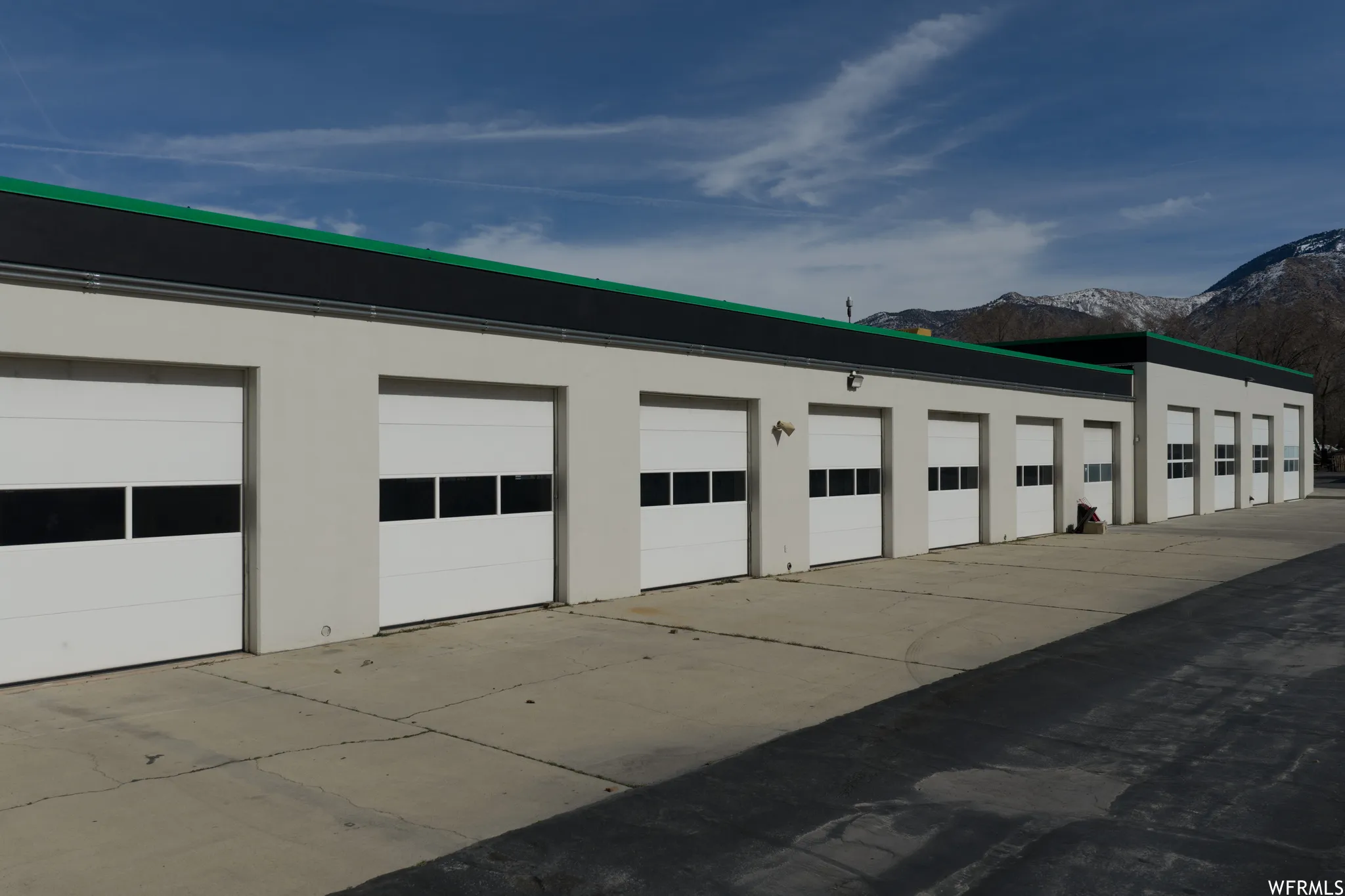 Garage with a mountain view