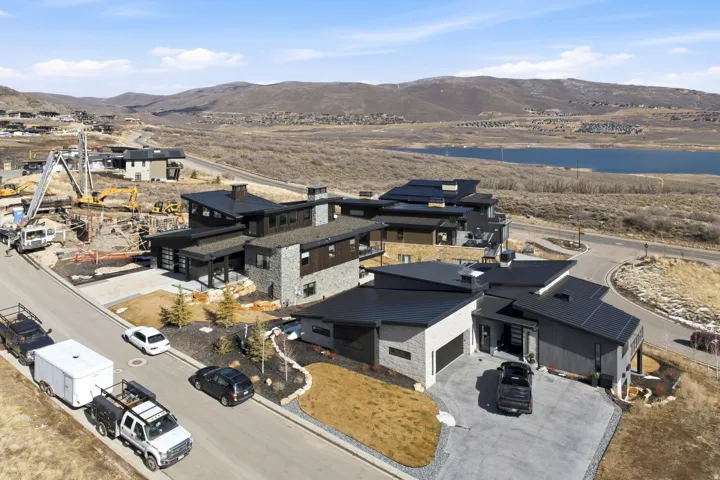 Bird's eye view of a mountainous background