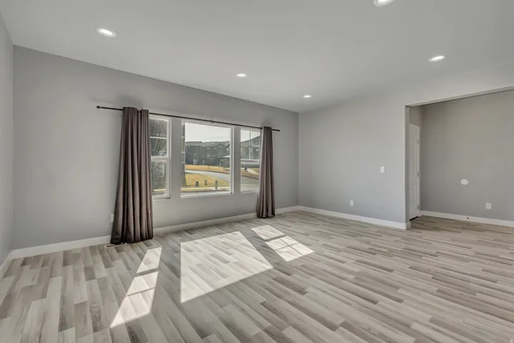5178 W Hedgerose Dr, Herriman, Utah 84096