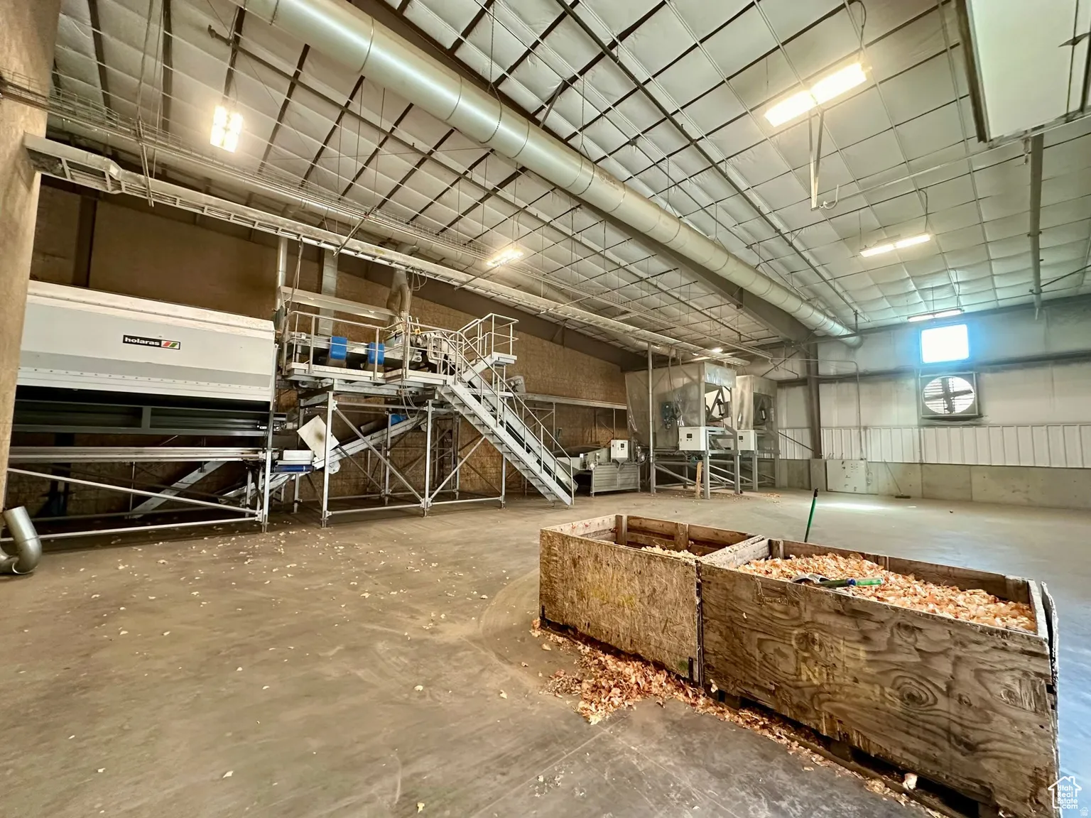 View of miscellaneous room