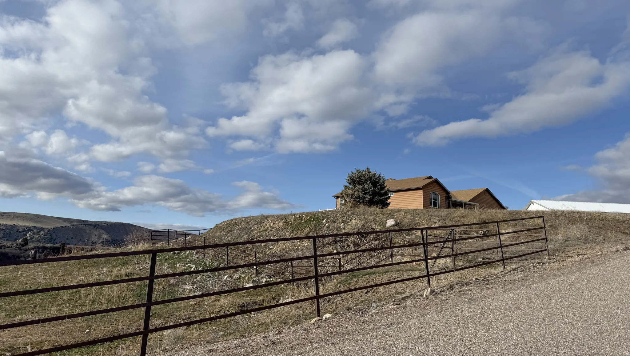 View of yard featuring a mountain view