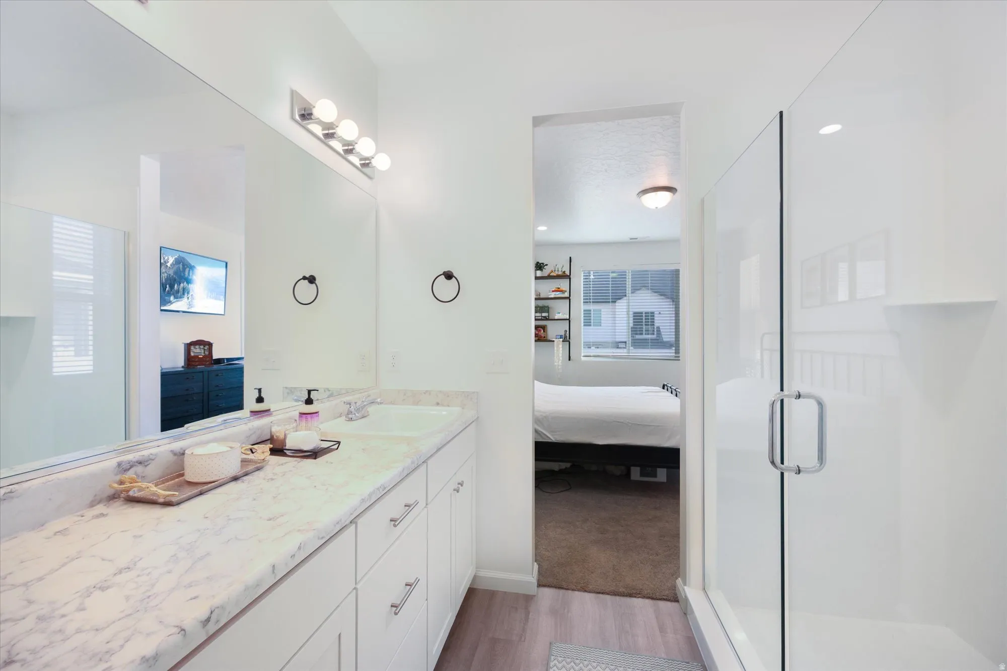 Primary bedroom ensuite bathroom