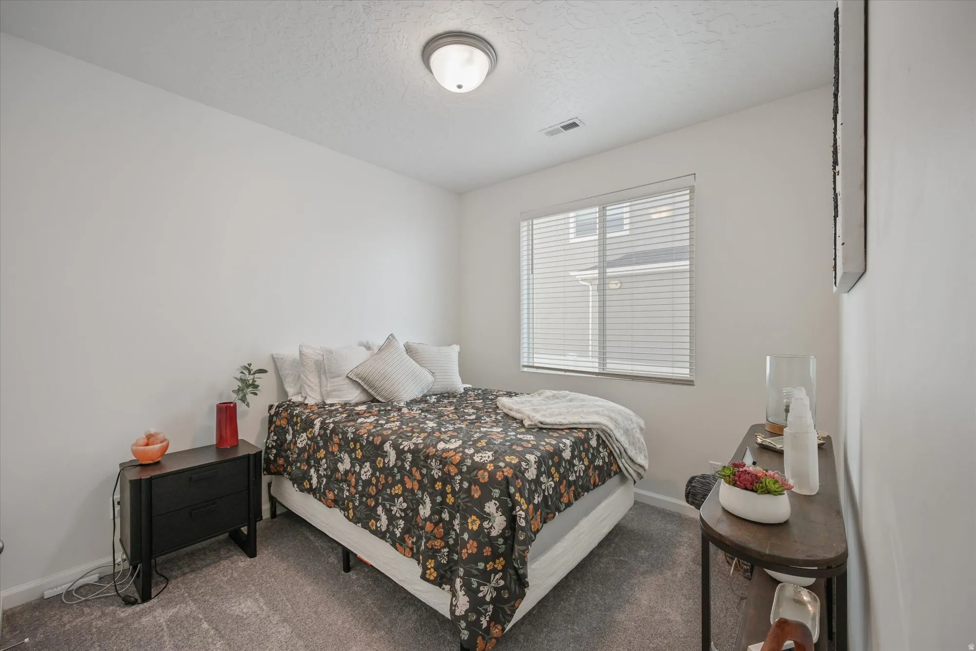 2nd Bedroom.