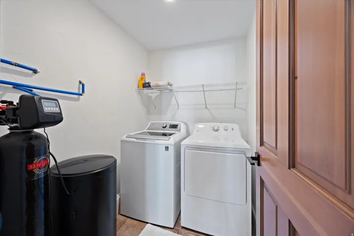 5823 E Elkhorn Dr, Eden, Utah 84310