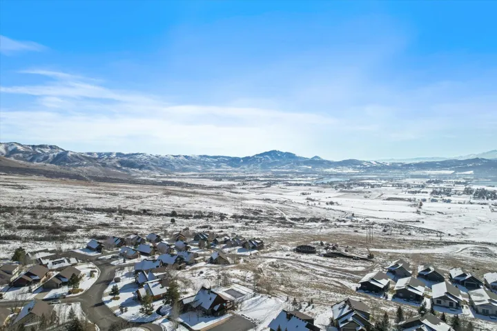5823 E Elkhorn Dr, Eden, Utah 84310