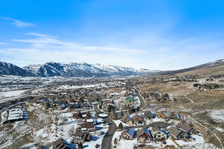 5823 E Elkhorn Dr, Eden, Utah 84310