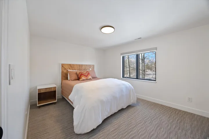 5823 E Elkhorn Dr, Eden, Utah 84310